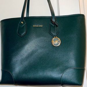 Michael Kors tote
